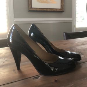 Rowen womens patent leather heels sz 7.5
